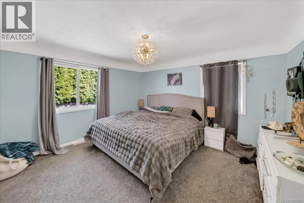 2216 Carpenter Rd