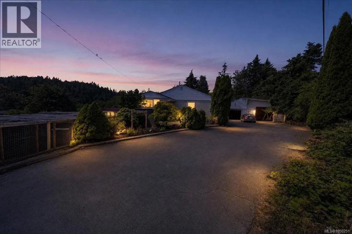 2216 Carpenter Rd