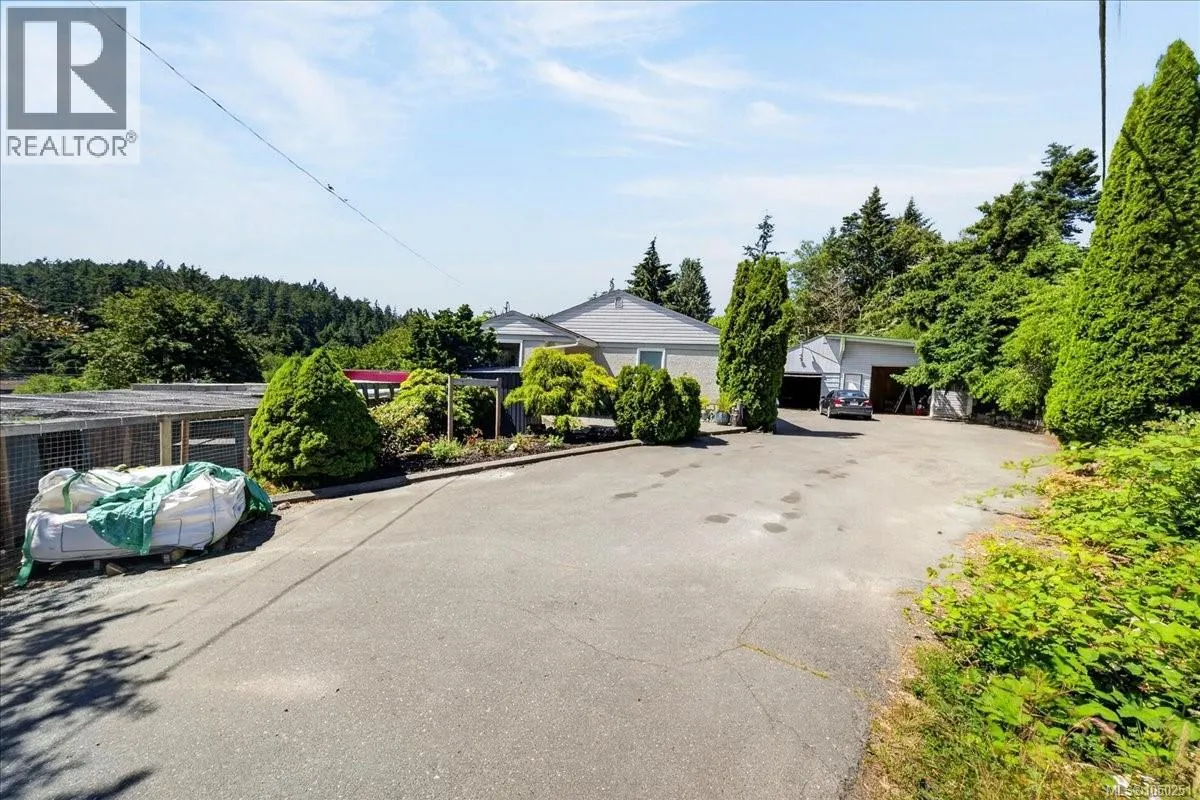 2216 Carpenter Rd