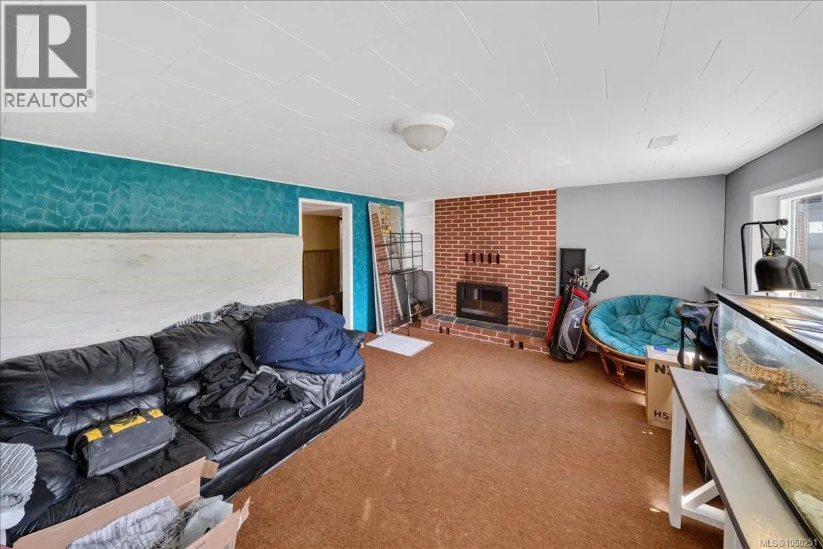 2216 Carpenter Rd