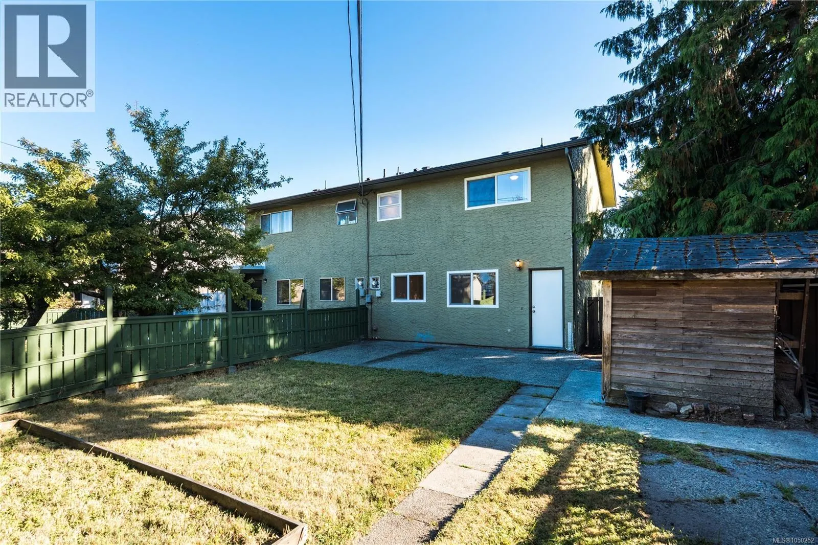 1714 Ashdale Pl