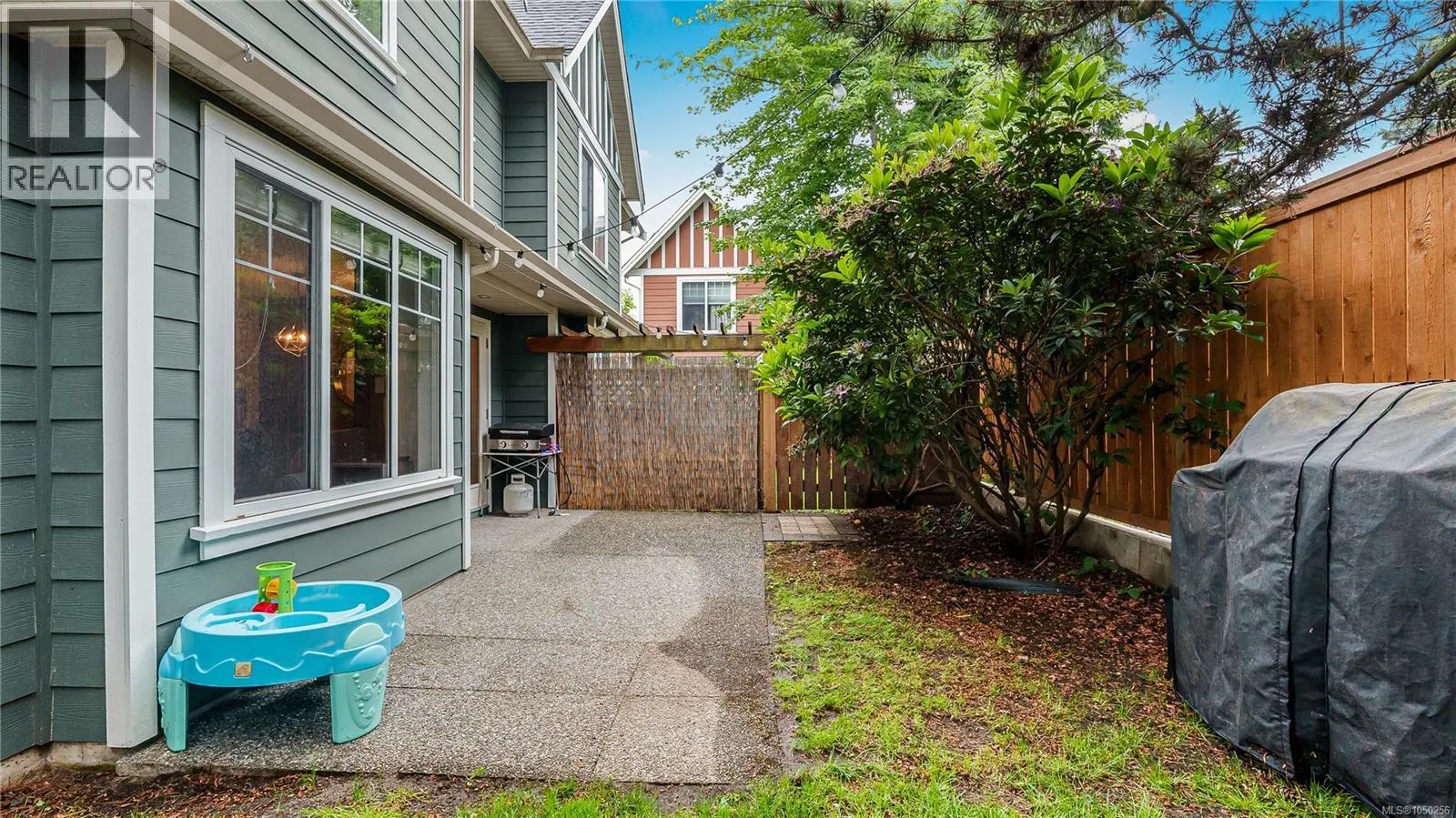 110 724 LARKHALL Rd