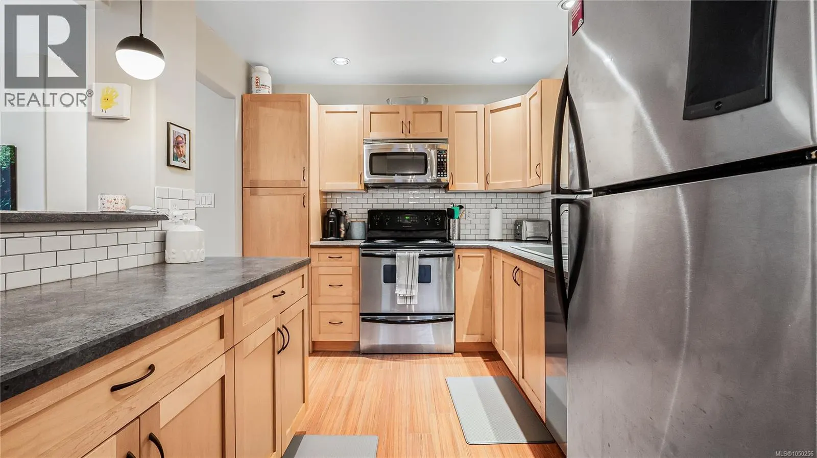 110 724 LARKHALL Rd