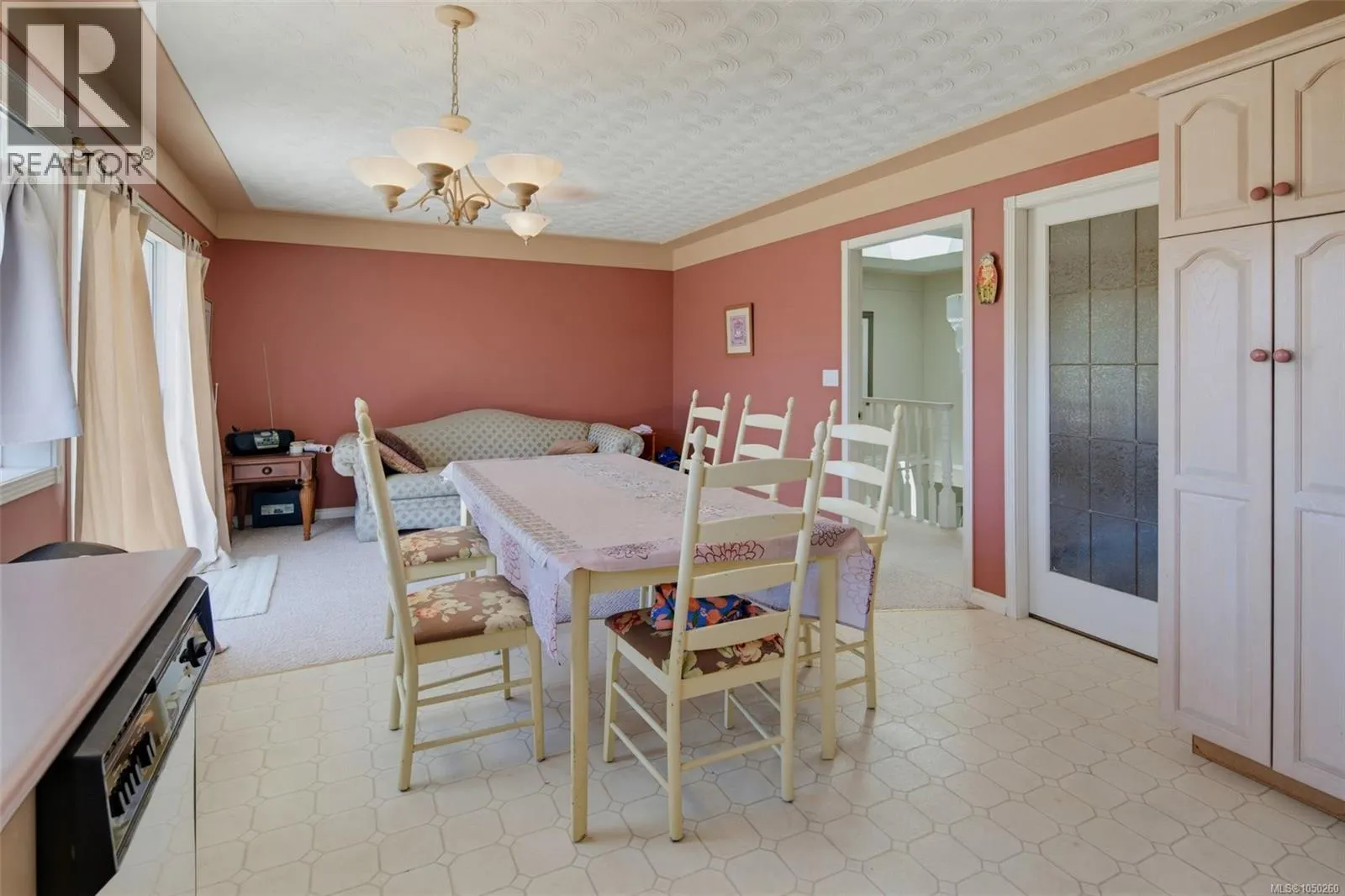 1847 El Sereno Dr