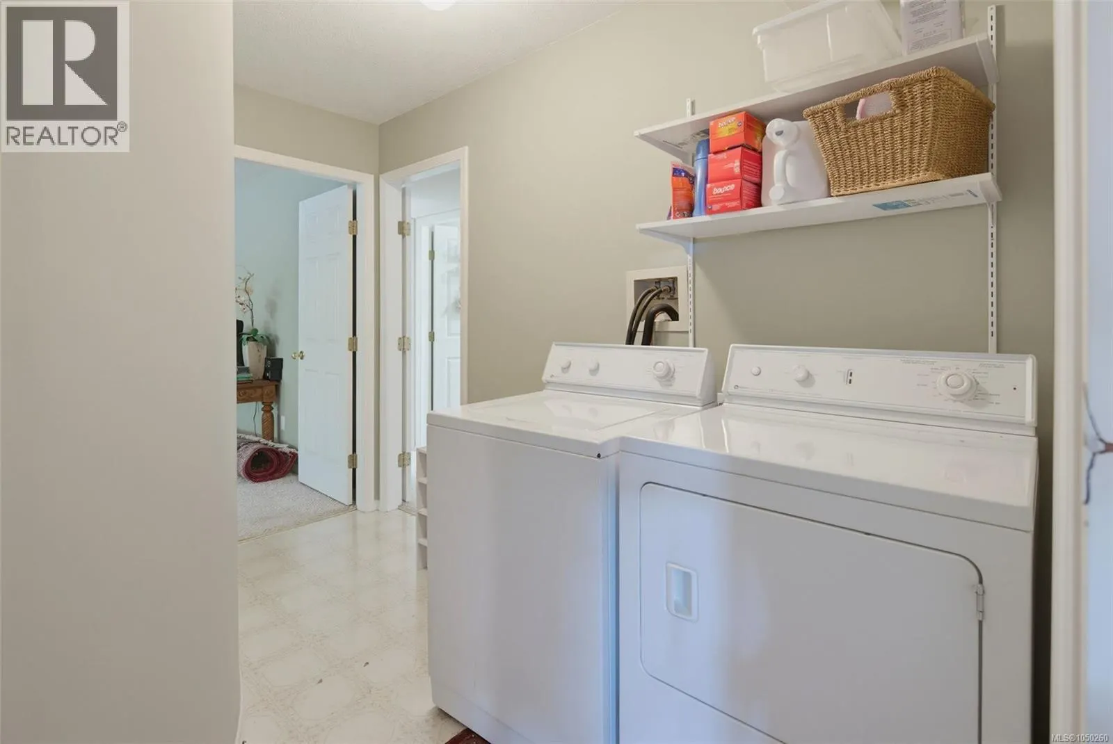 1847 El Sereno Dr