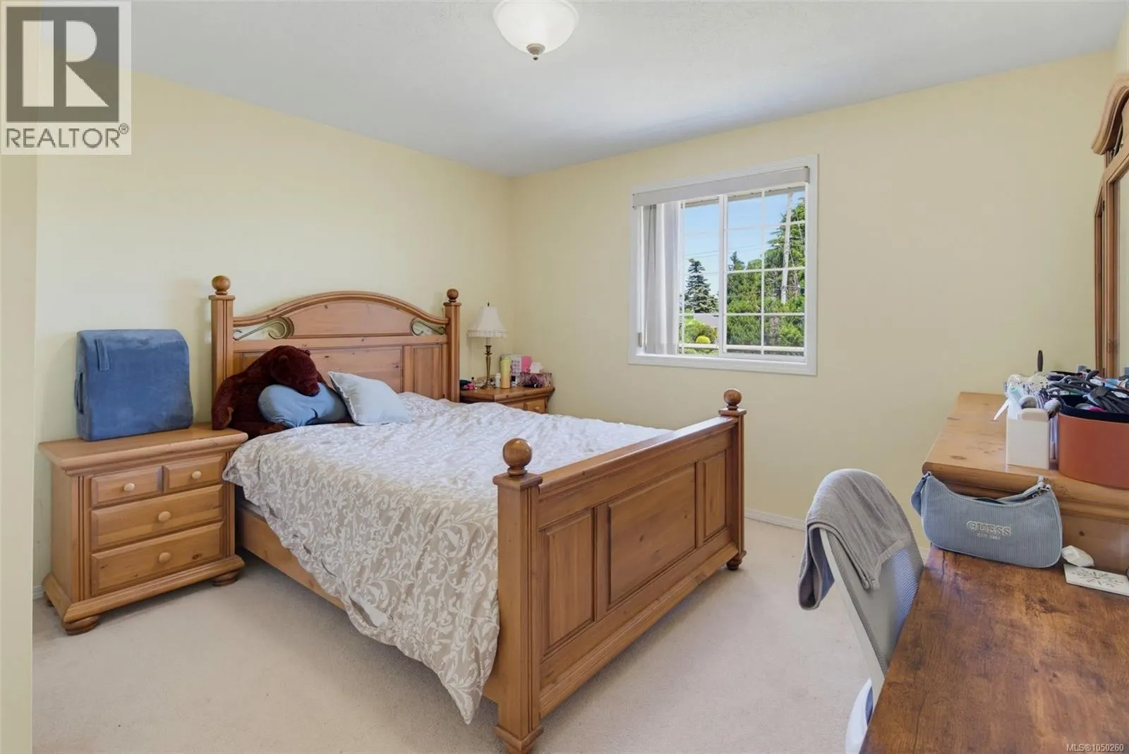 1847 El Sereno Dr
