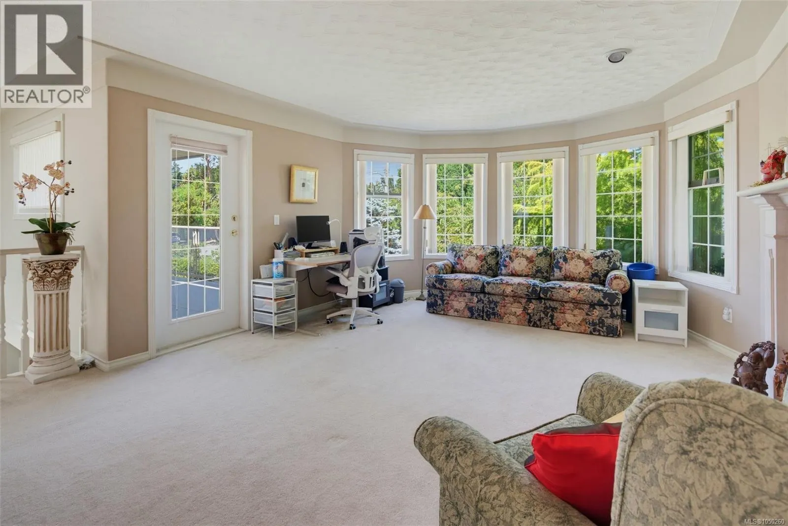 1847 El Sereno Dr