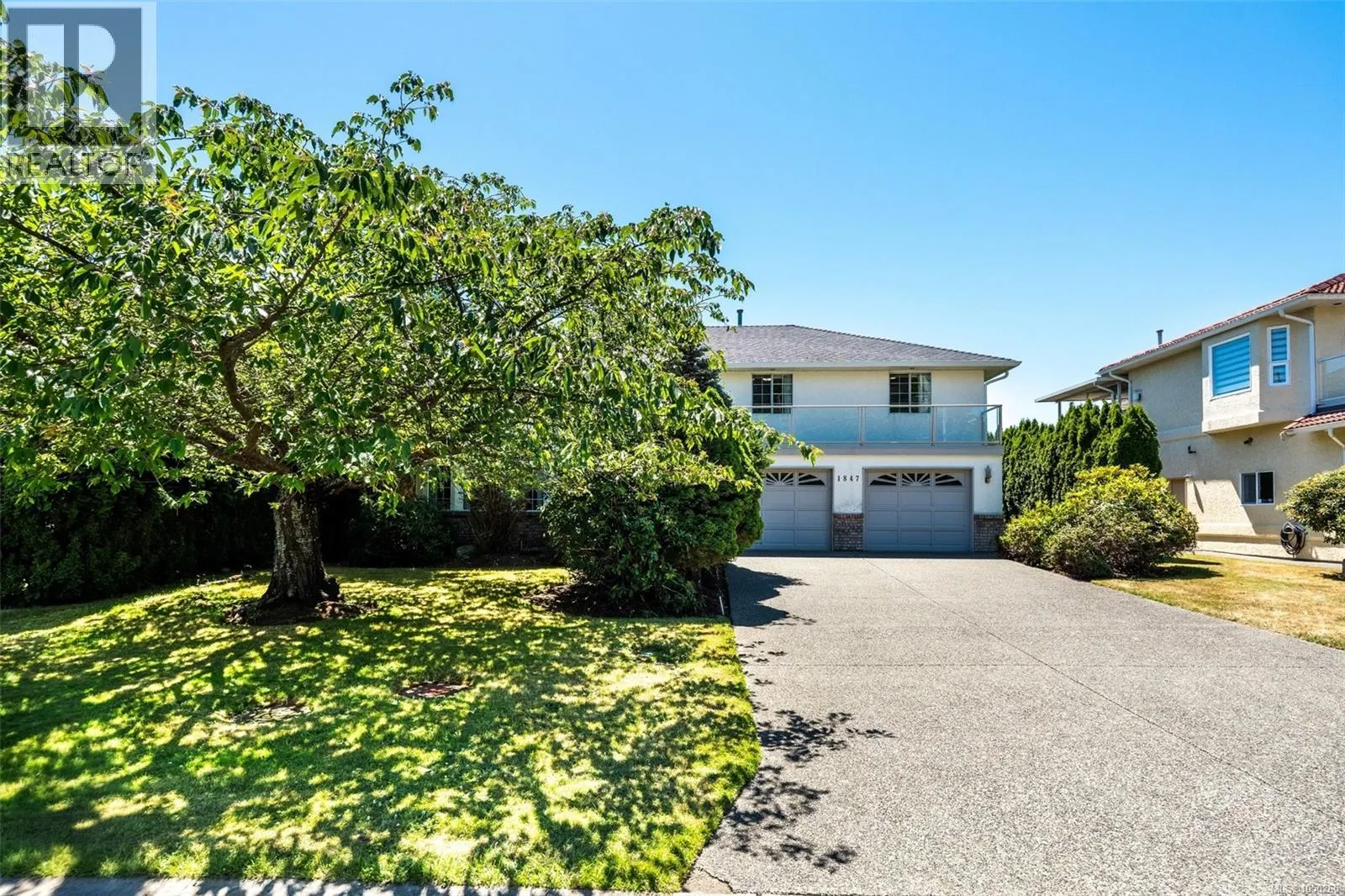 1847 El Sereno Dr
