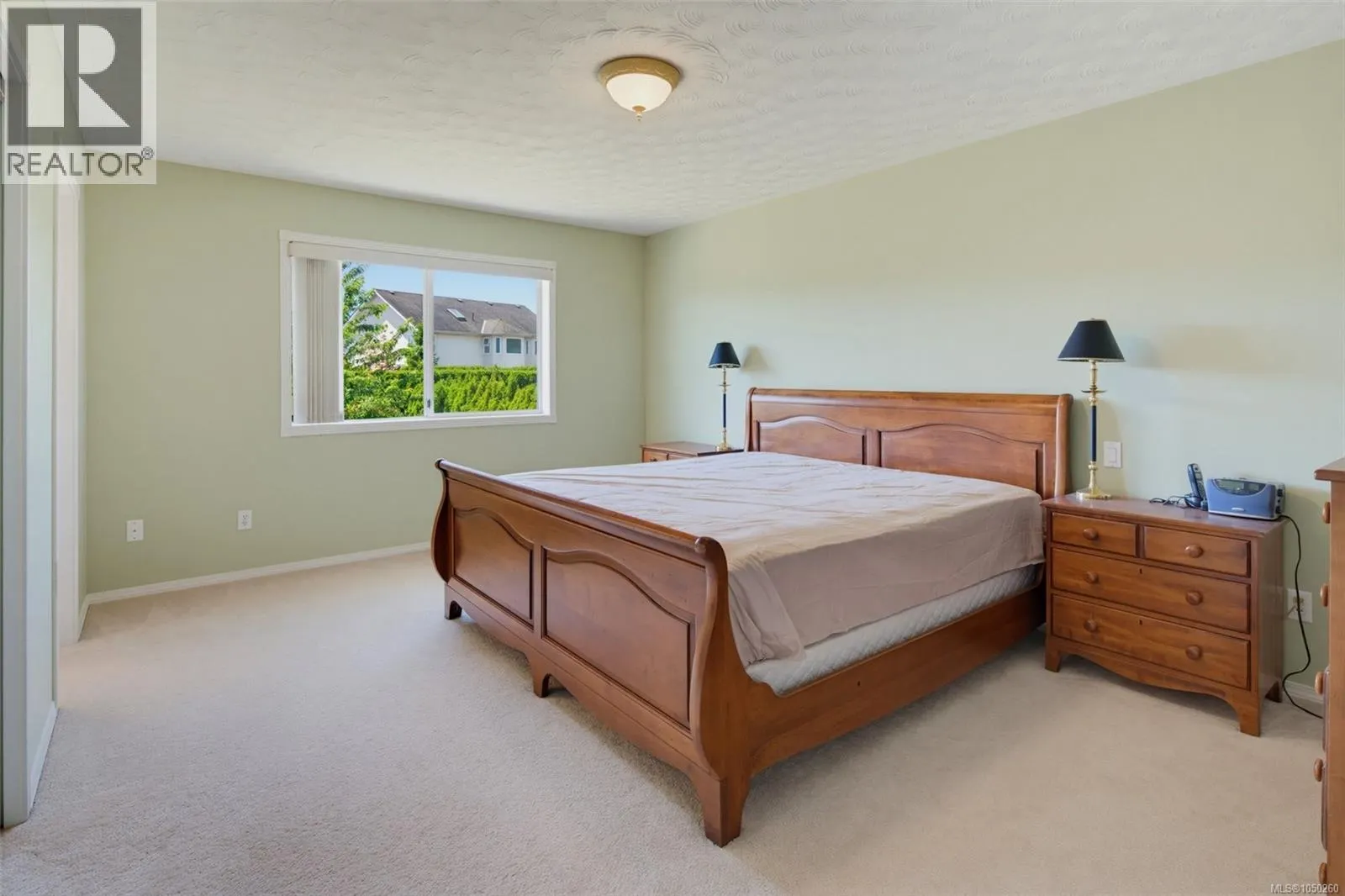 1847 El Sereno Dr