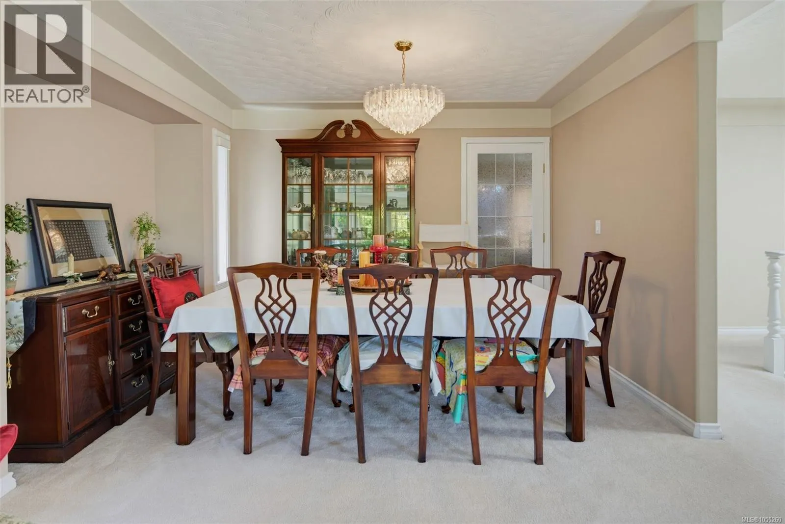 1847 El Sereno Dr