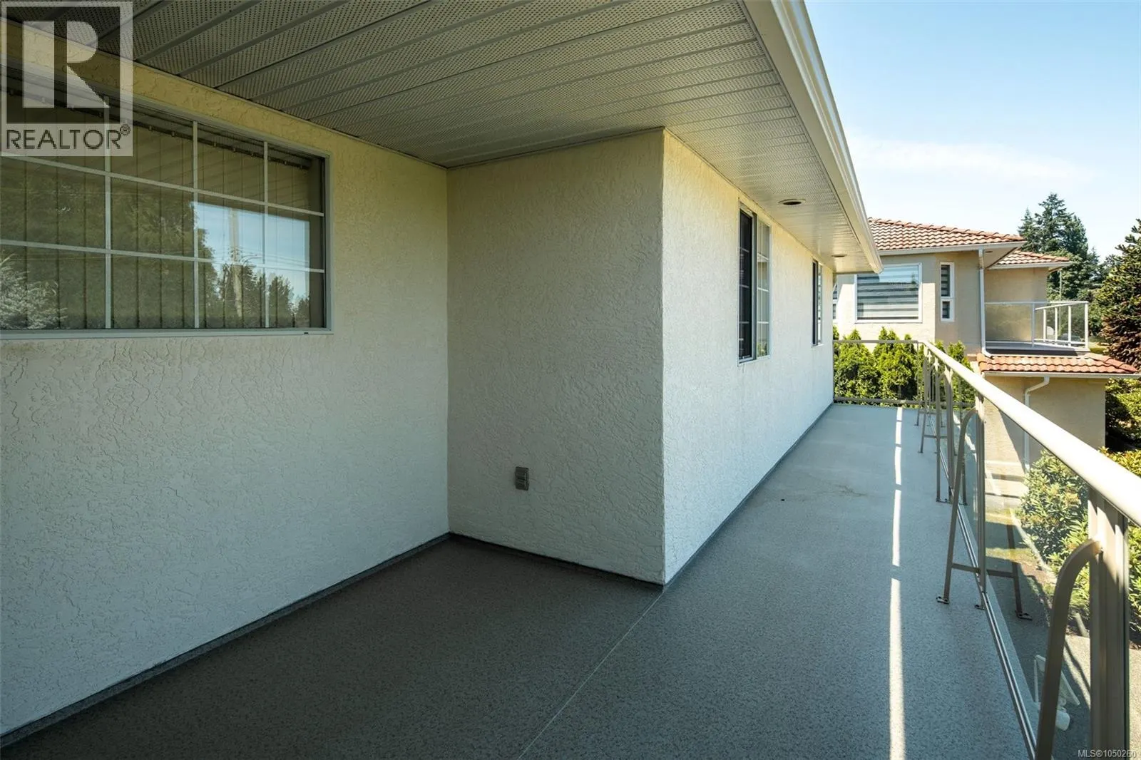 1847 El Sereno Dr