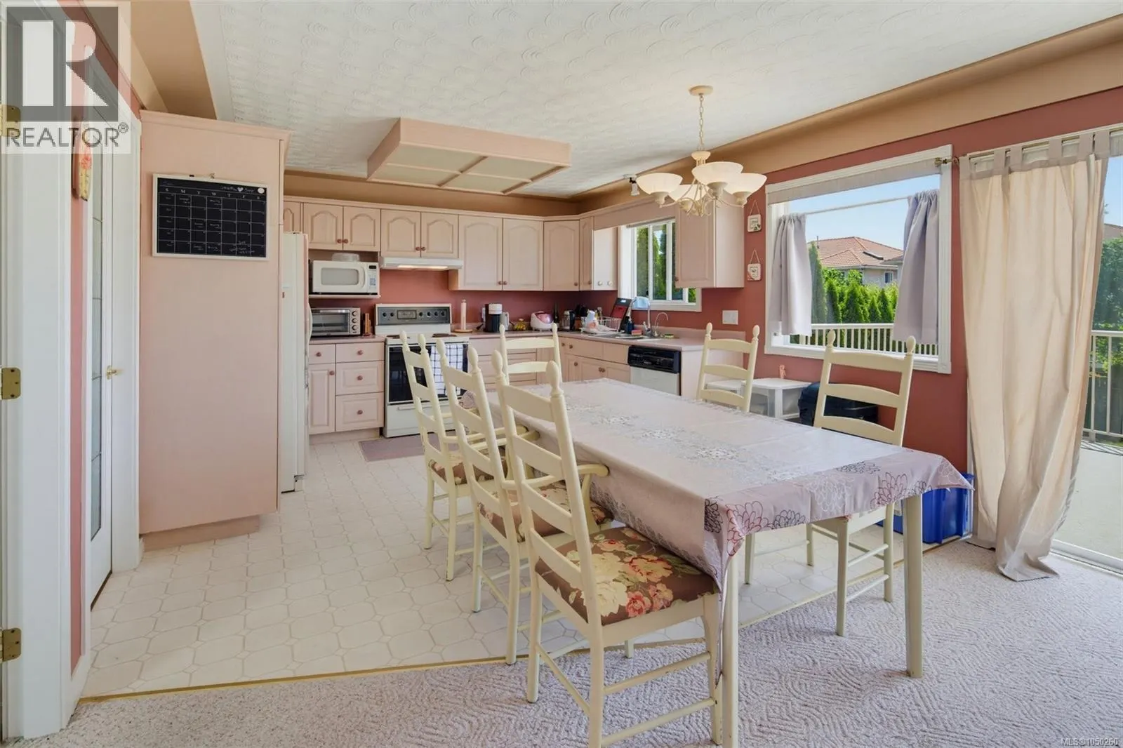 1847 El Sereno Dr