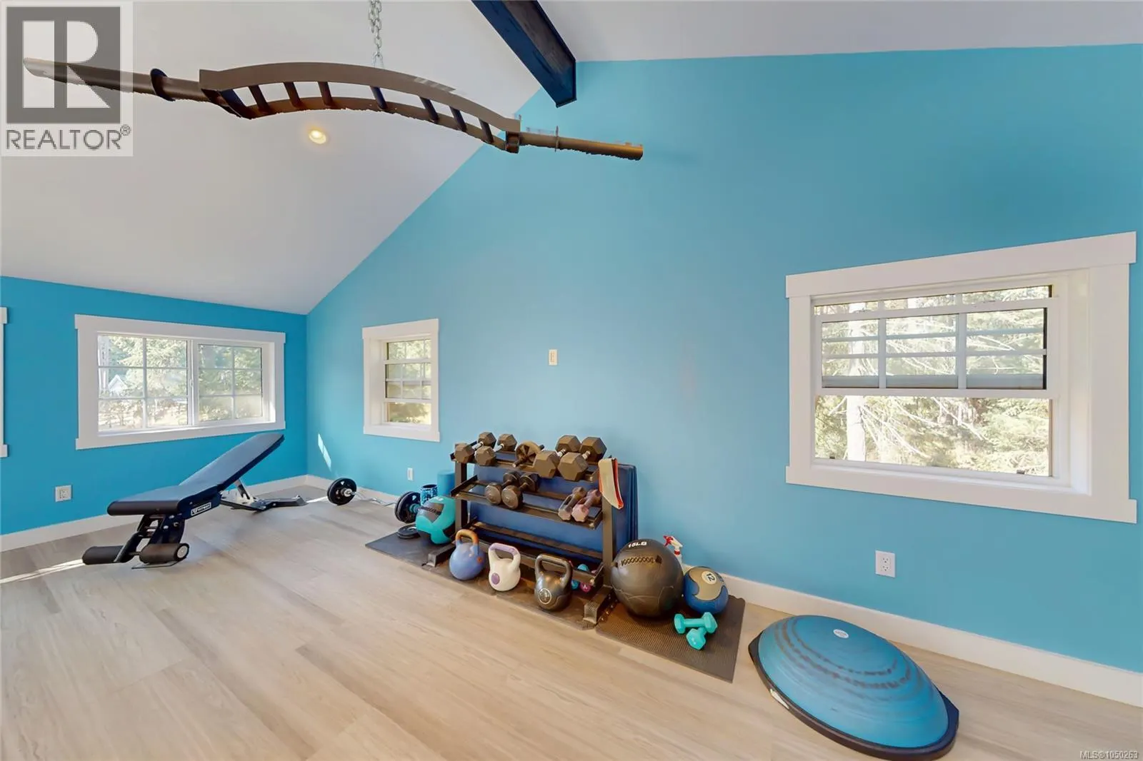 2065 Sanders Rd