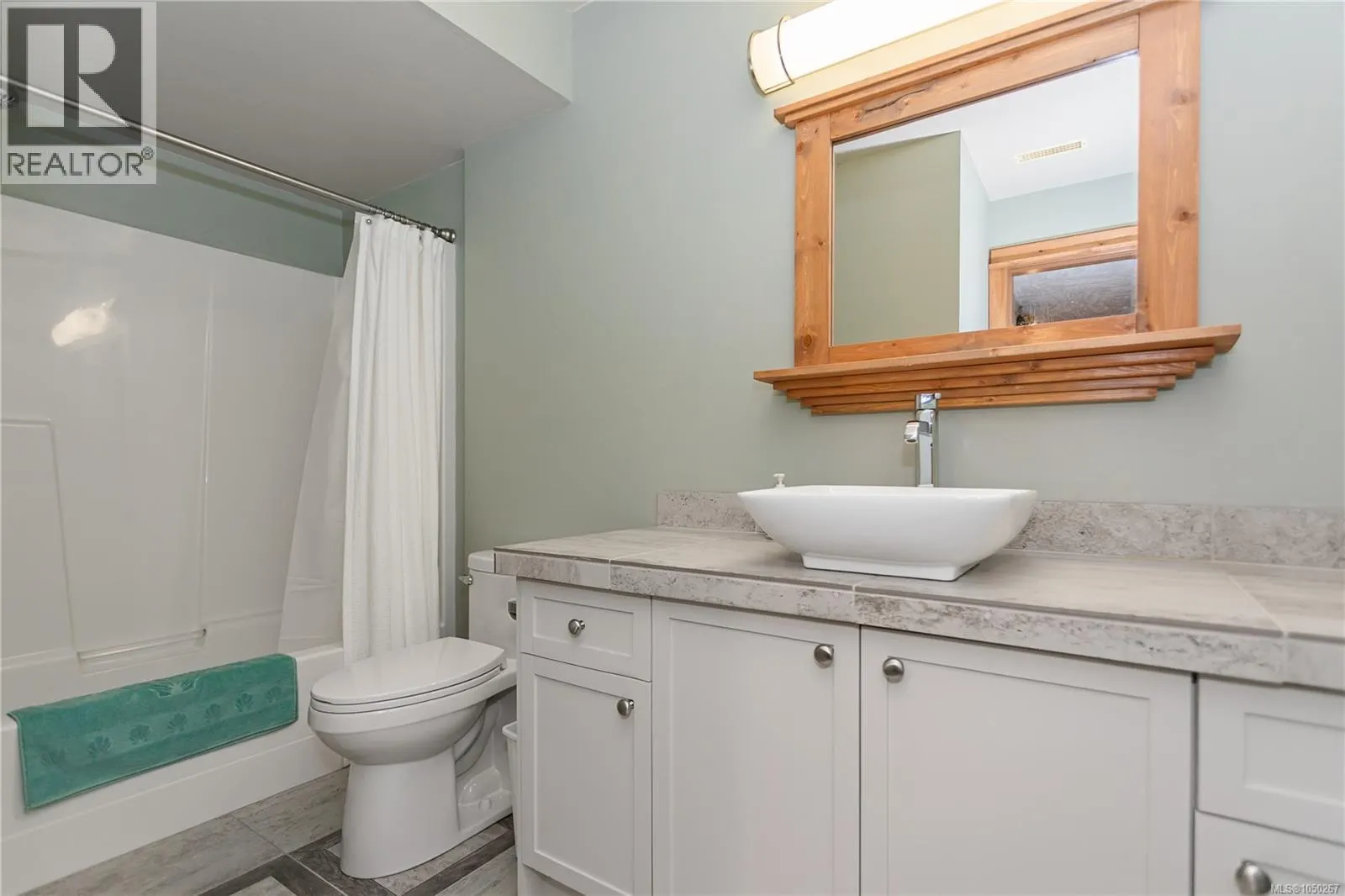 18 4991 Bella Vista Cres