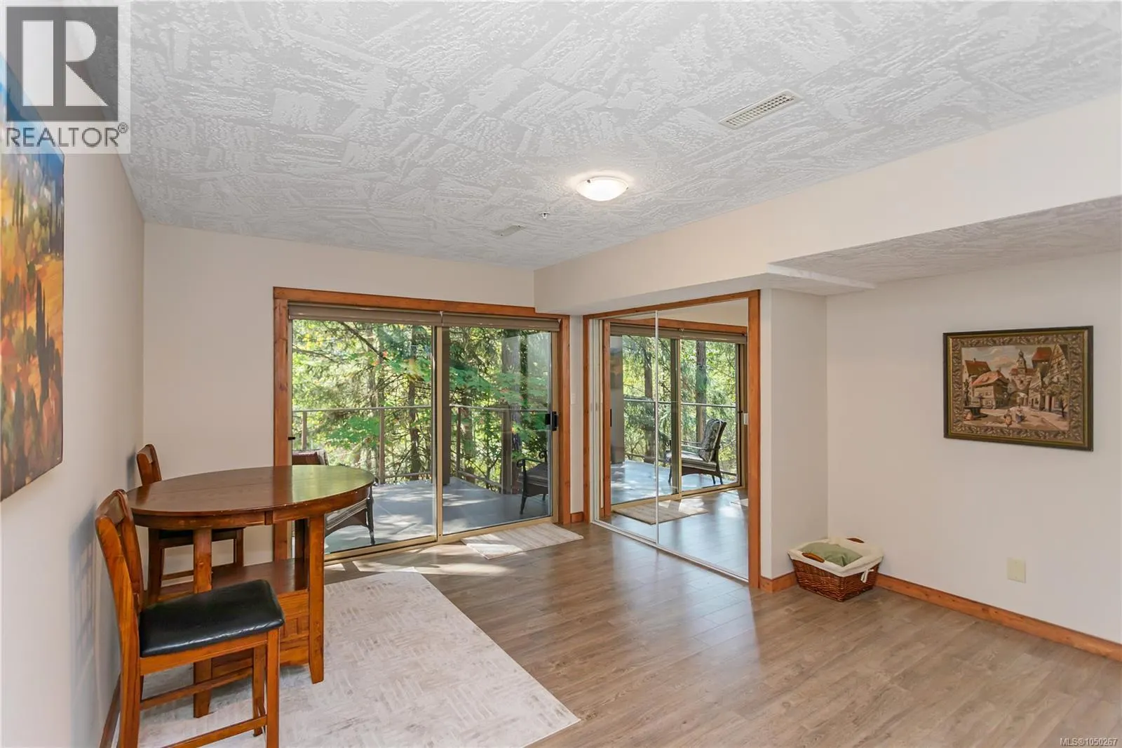 18 4991 Bella Vista Cres