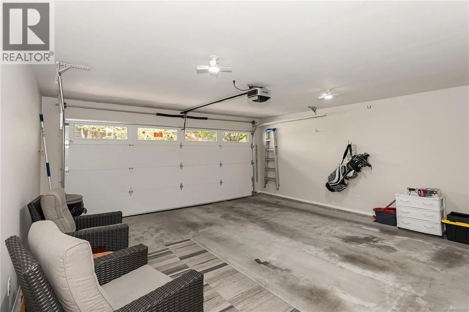 18 4991 Bella Vista Cres