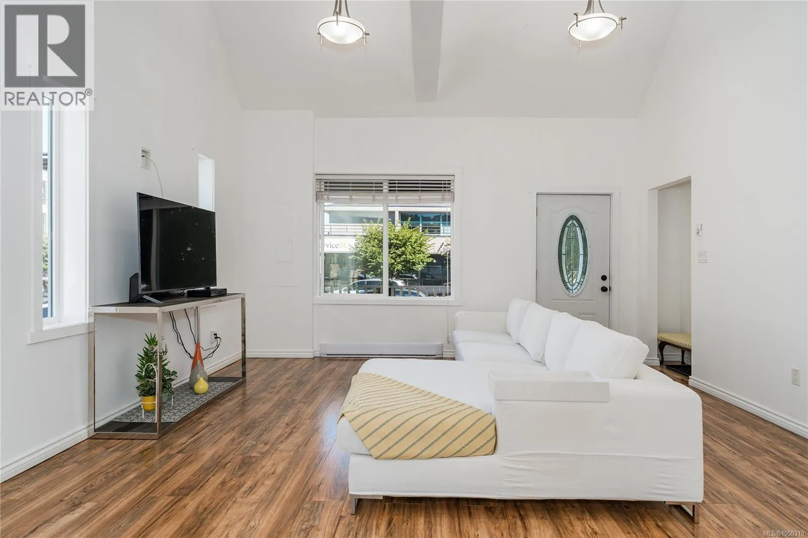 471 Selby St