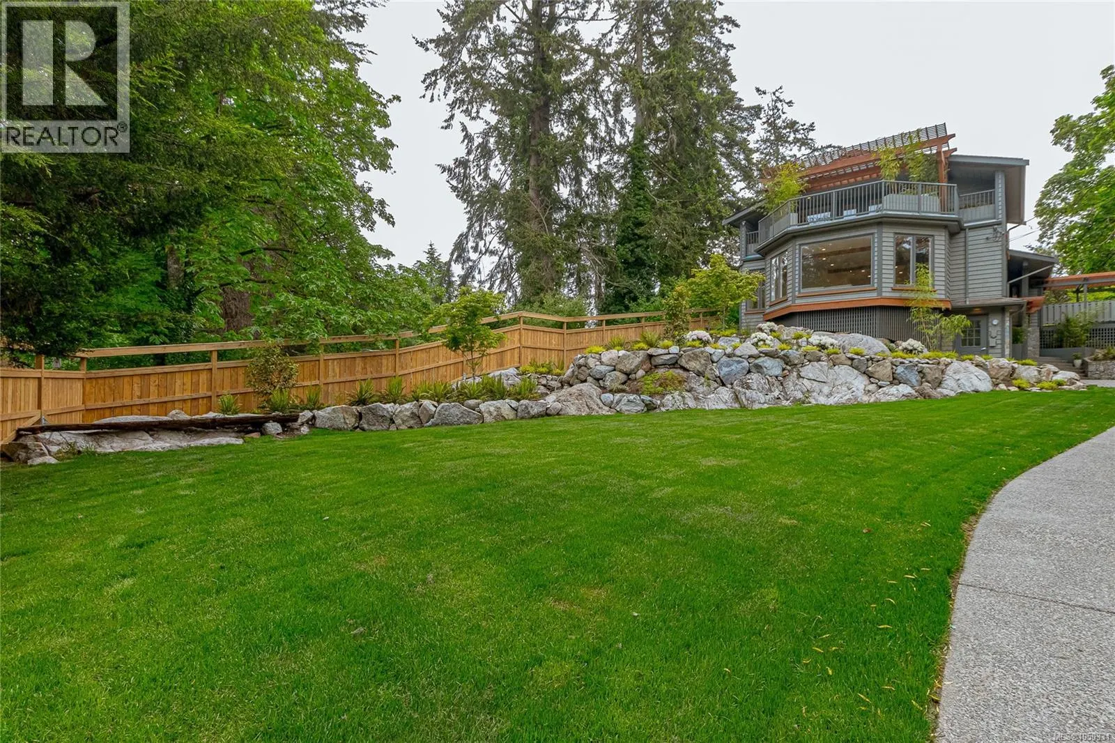 4906 Cordova Bay Rd
