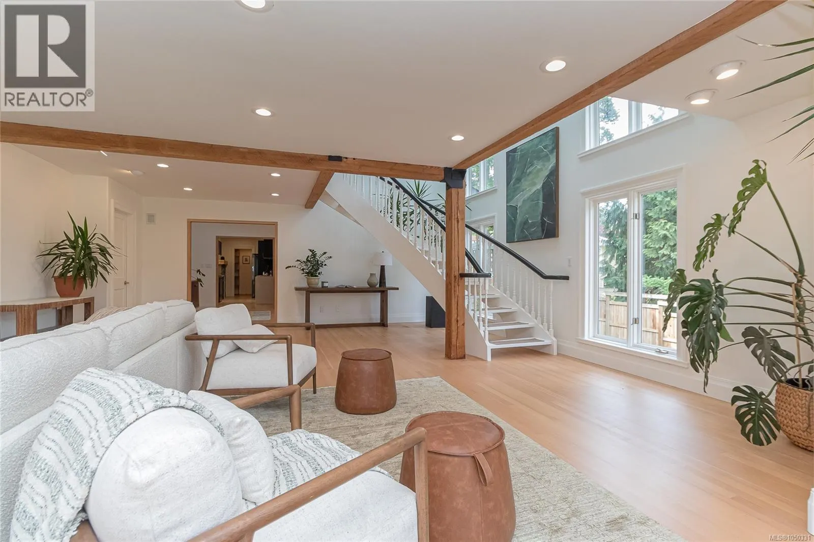 4906 Cordova Bay Rd
