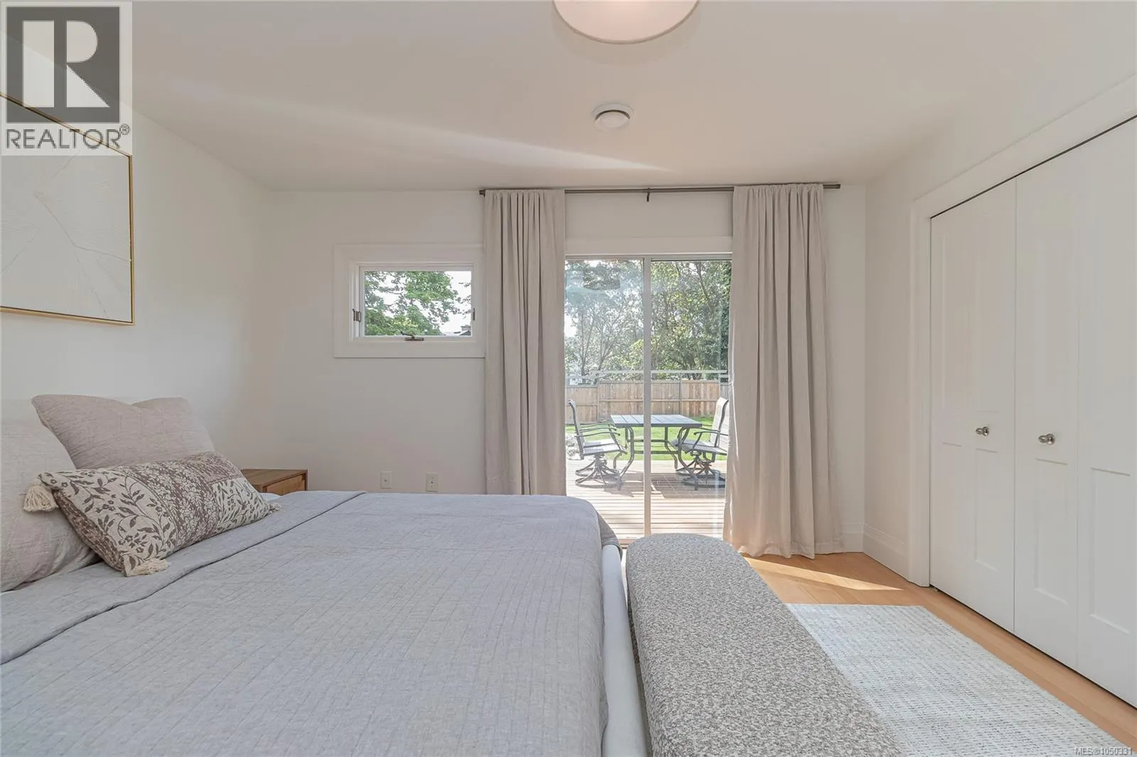 4906 Cordova Bay Rd