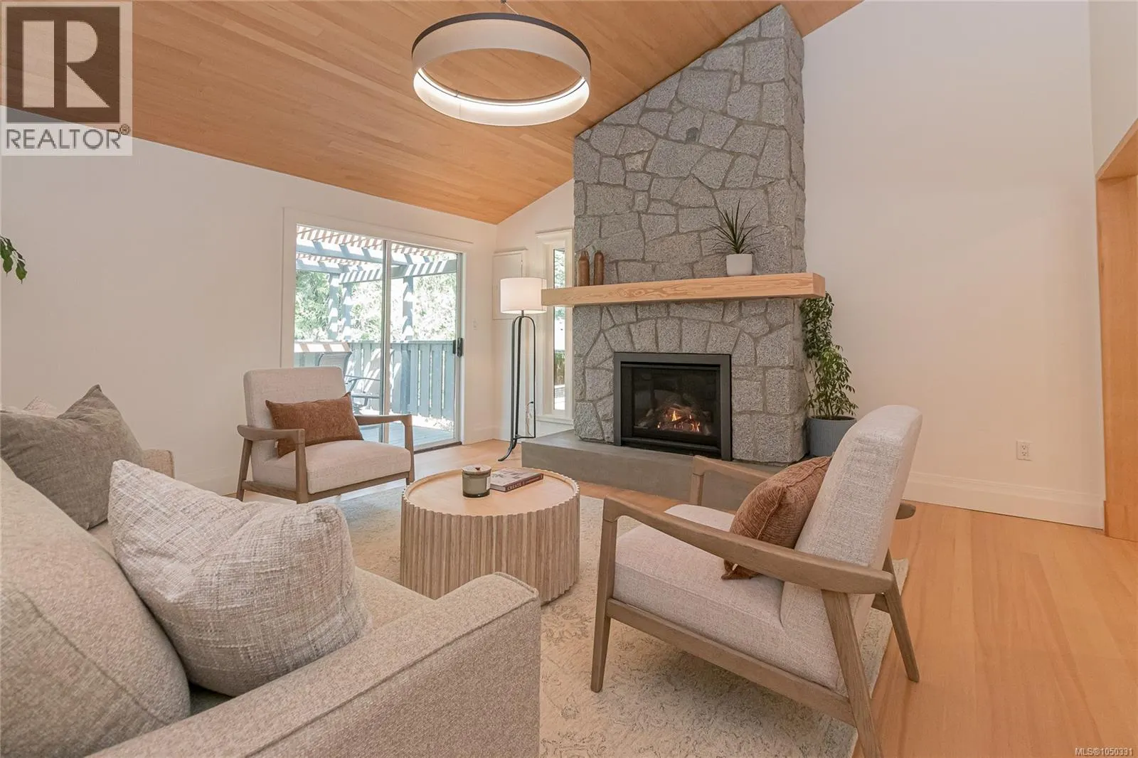 4906 Cordova Bay Rd