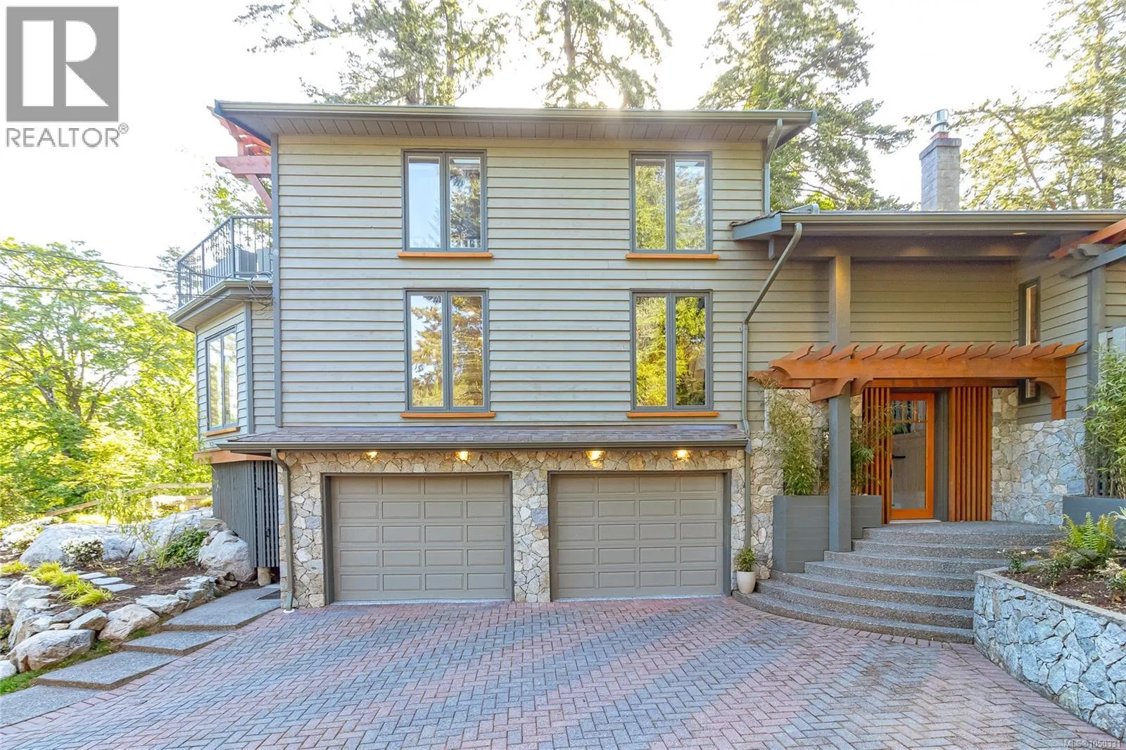 4906 Cordova Bay Rd