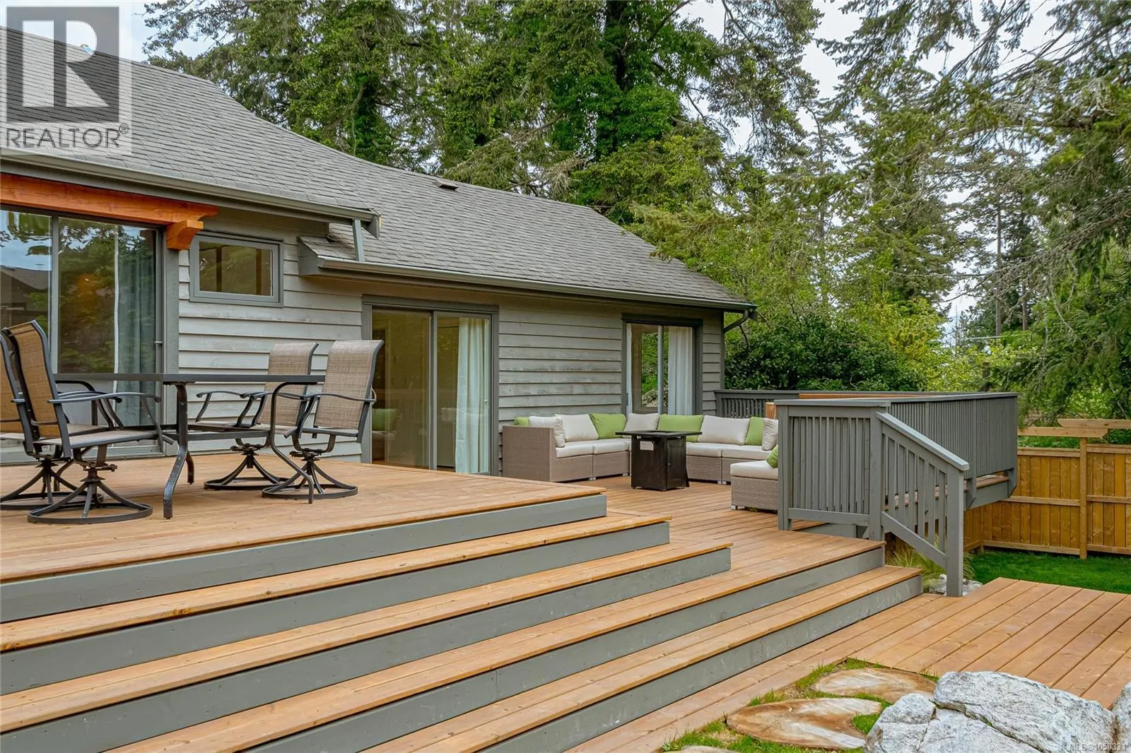 4906 Cordova Bay Rd