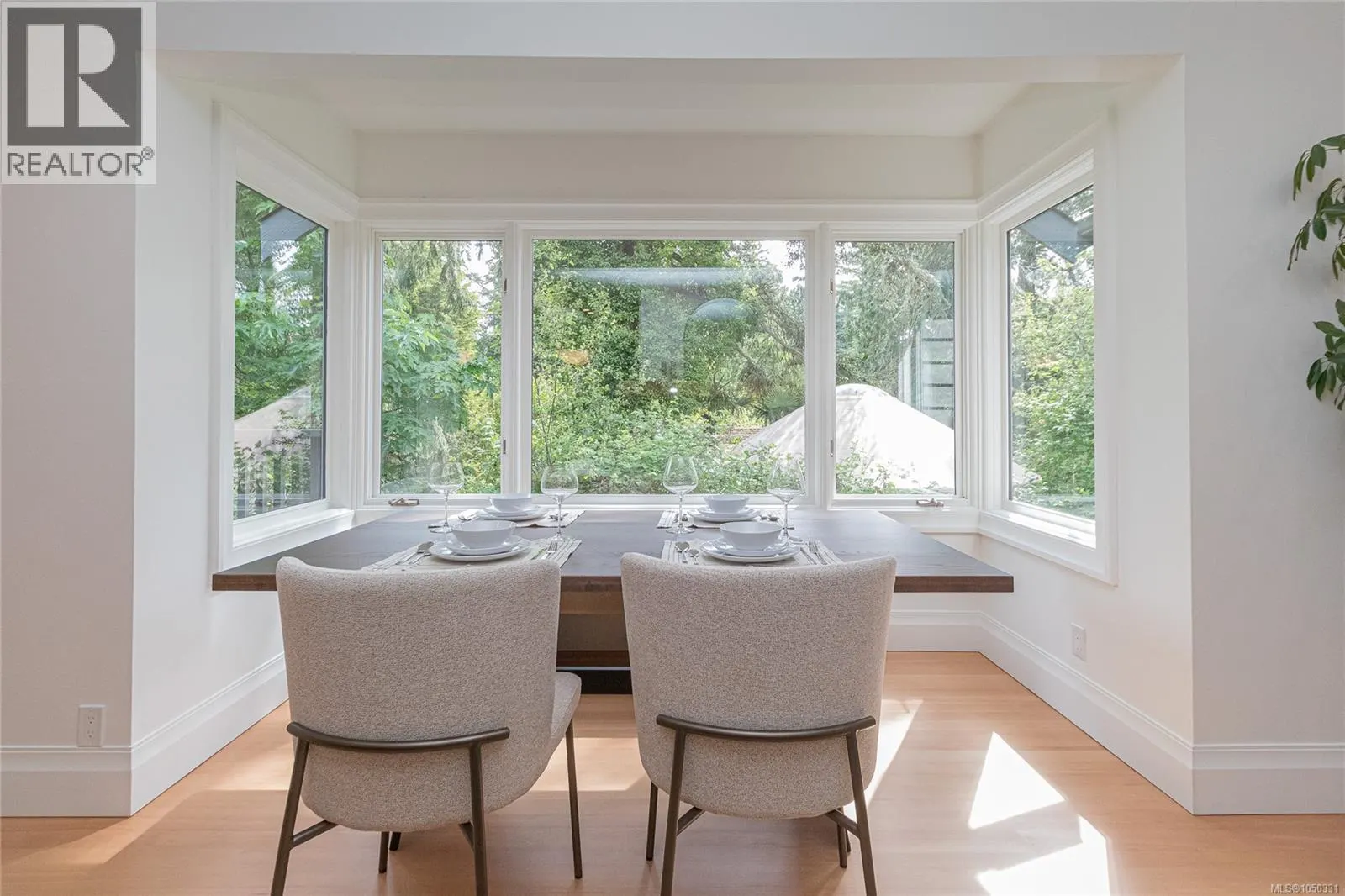 4906 Cordova Bay Rd