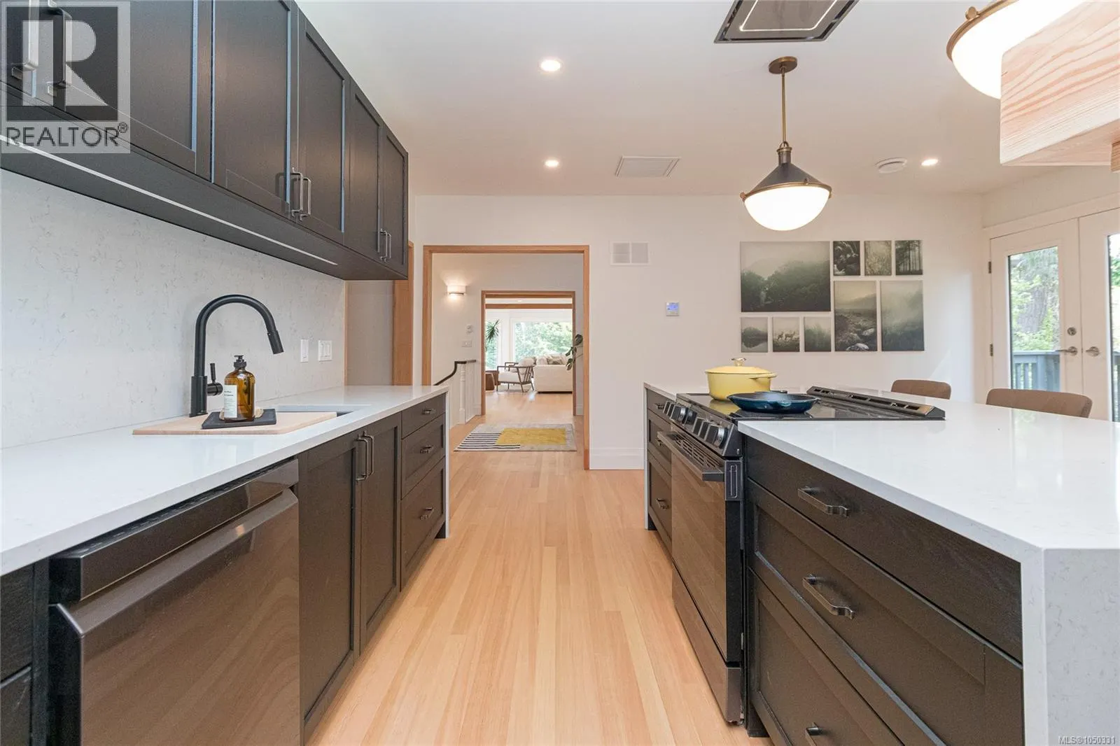 4906 Cordova Bay Rd