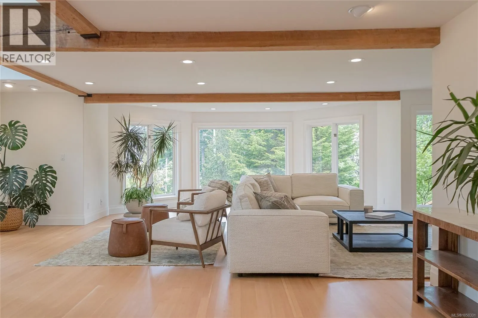 4906 Cordova Bay Rd
