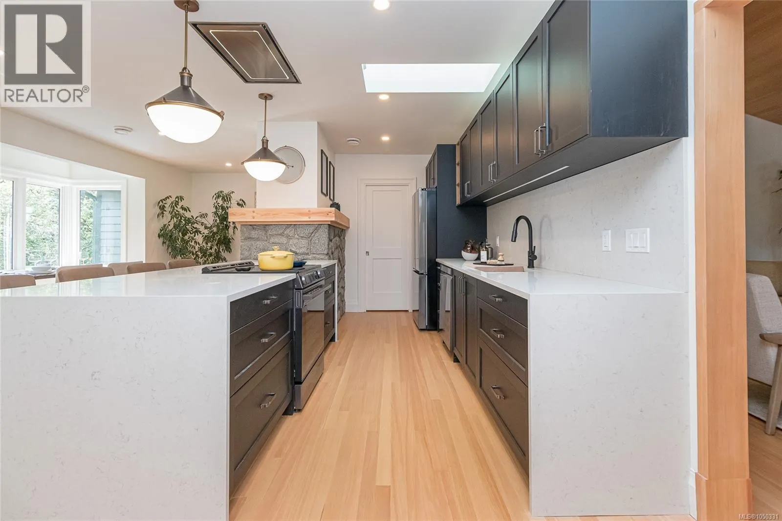 4906 Cordova Bay Rd