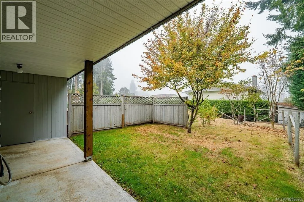 4 1225 Centre Rd