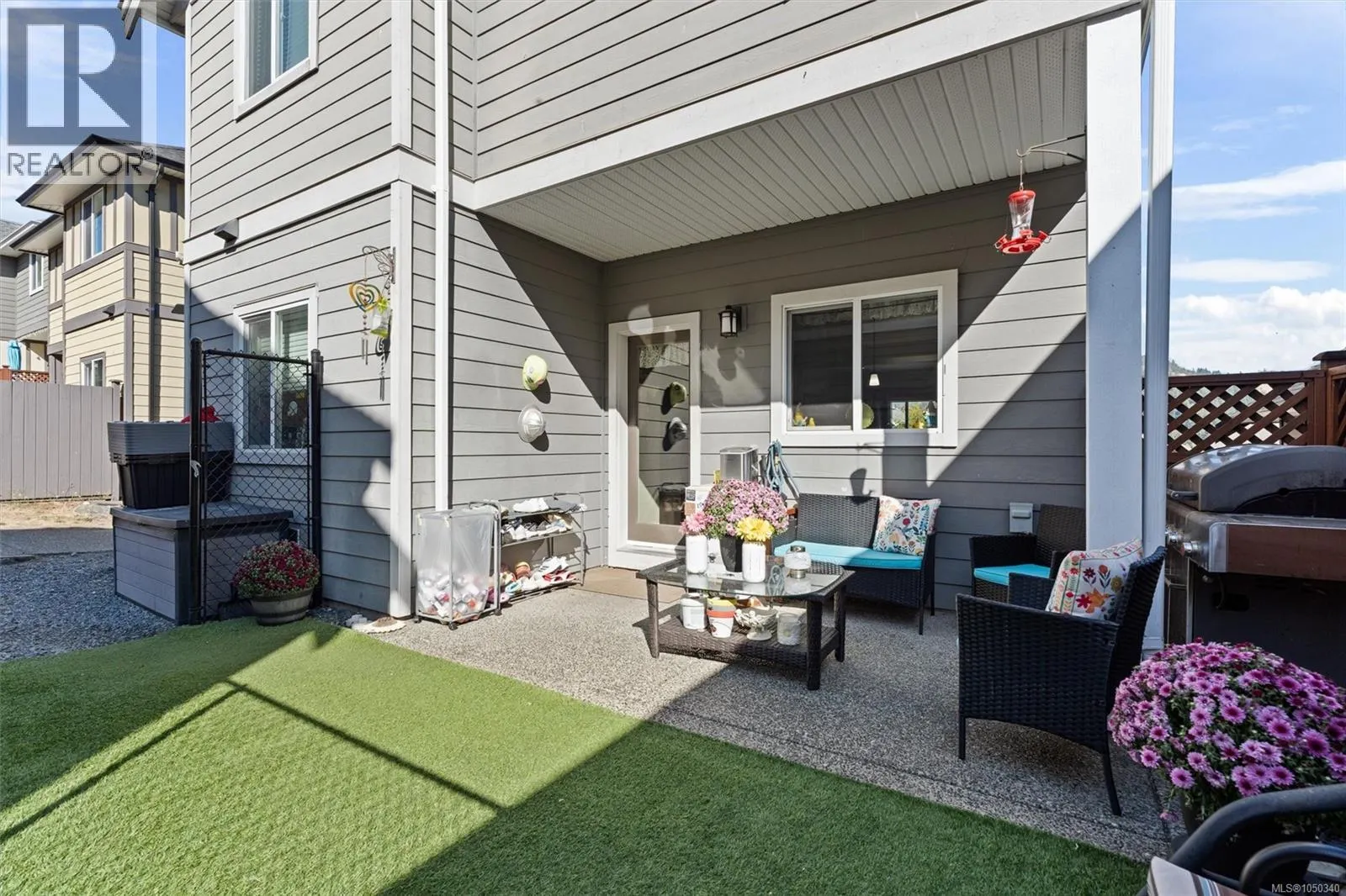 1221 Freshwater Cres