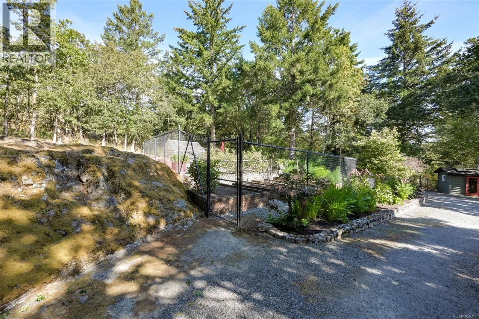 1682 Charlton Rd
