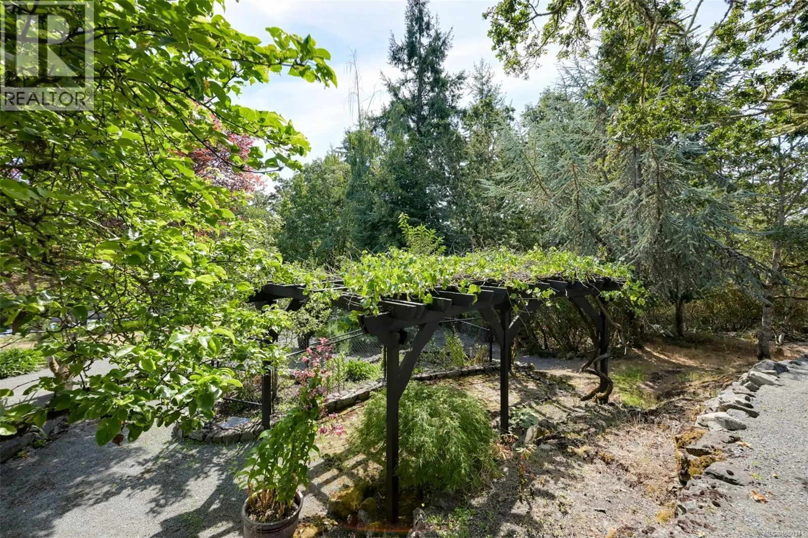 1682 Charlton Rd
