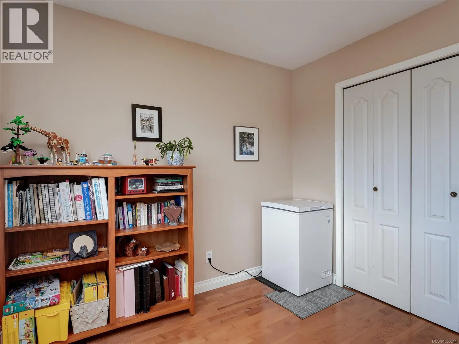 202 7070 West Saanich Rd