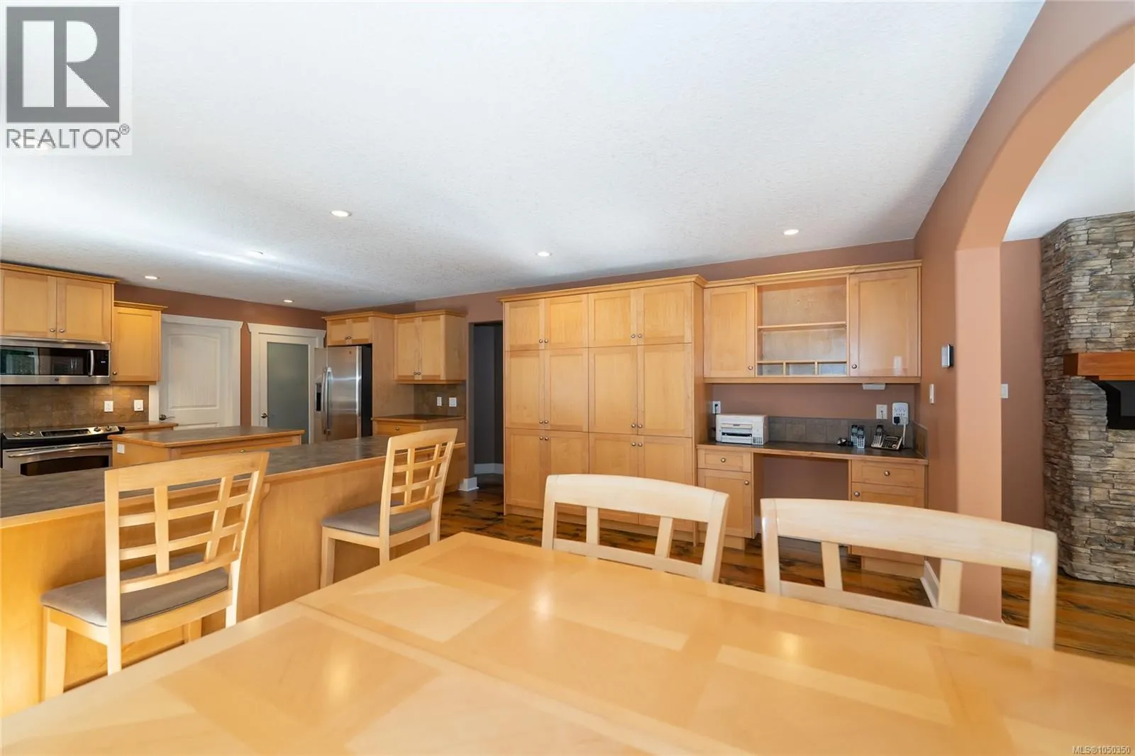 3079 Jameson Rd