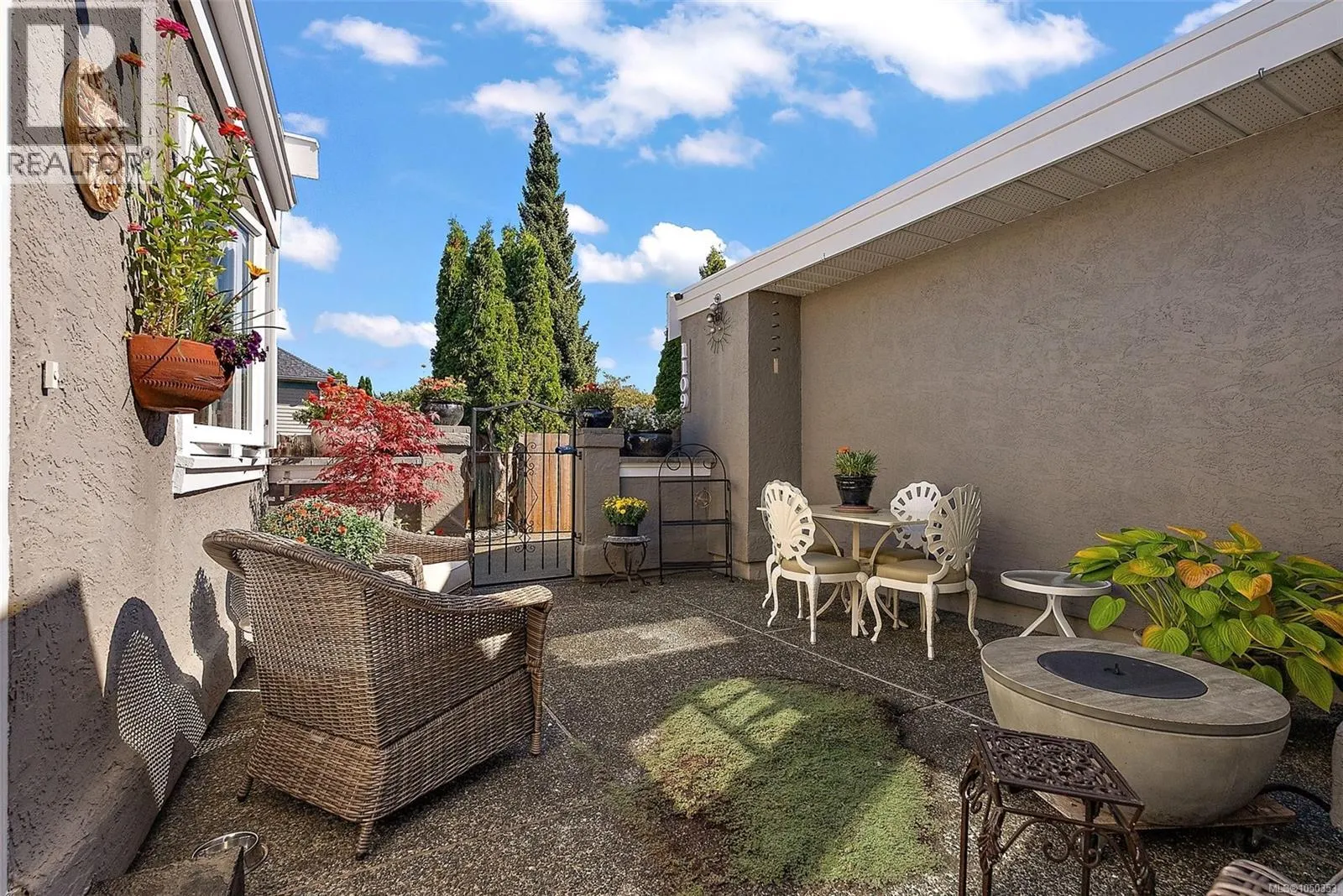 1111 Caledonia Ave
