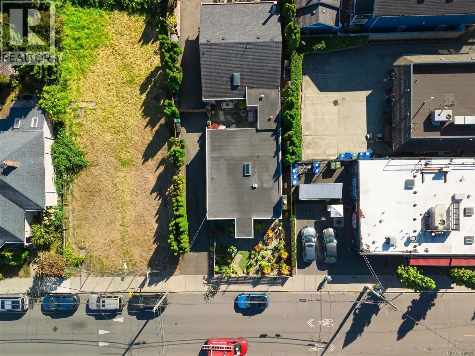 1111 Caledonia Ave