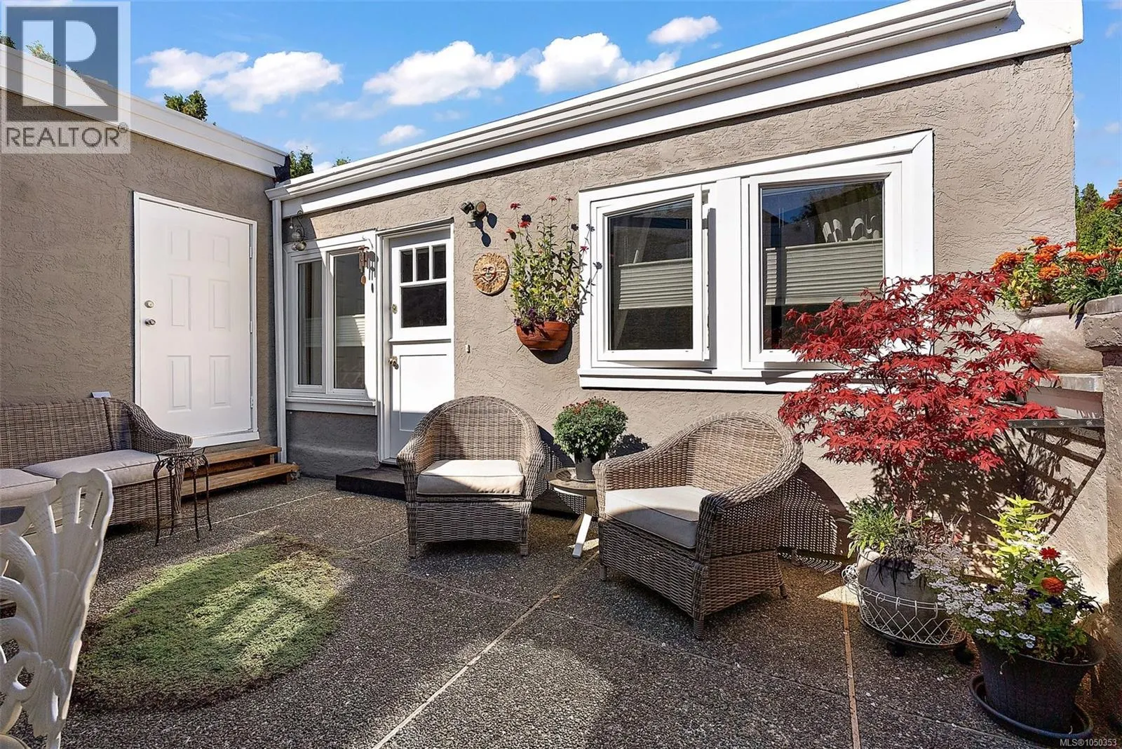 1111 Caledonia Ave