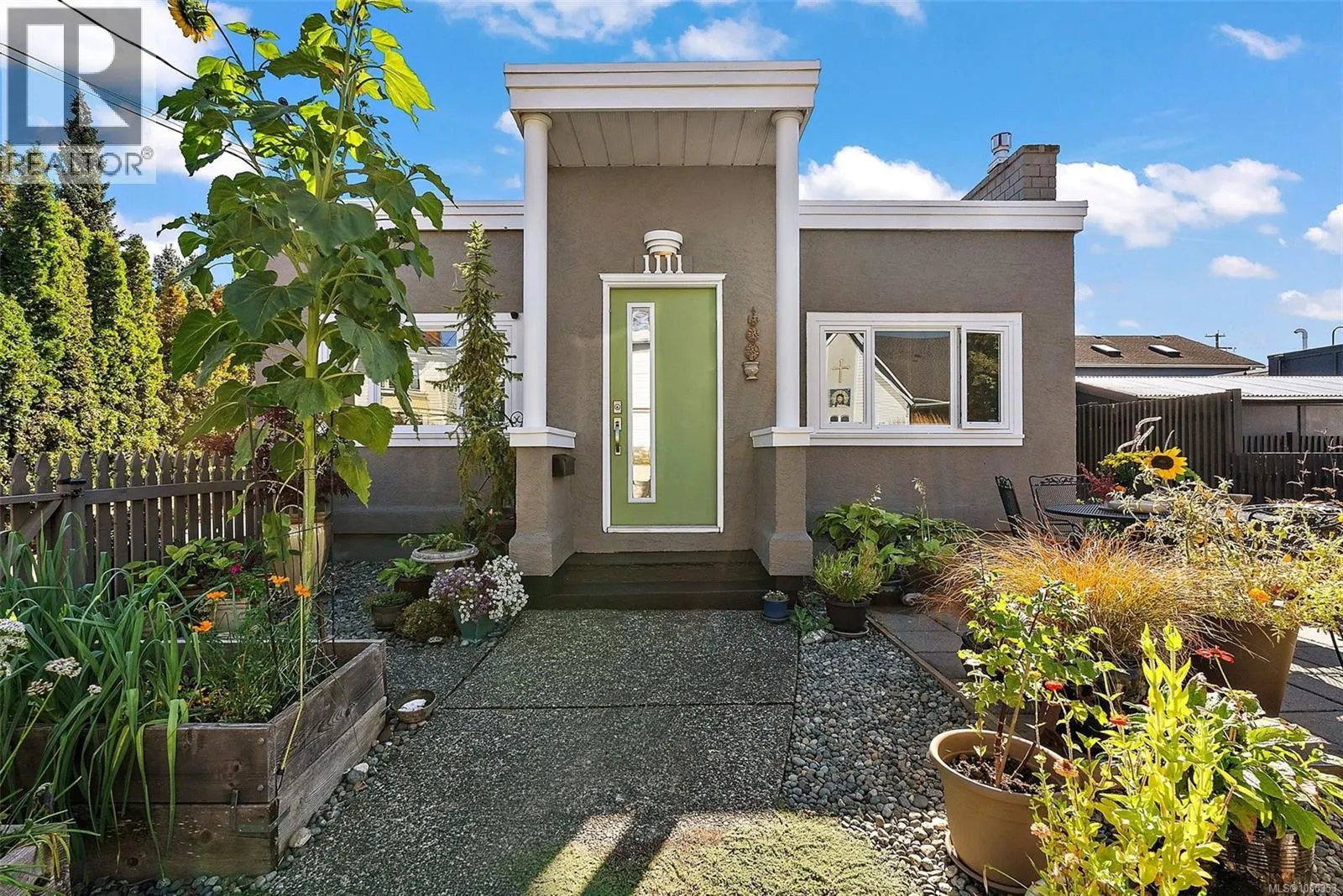 1111 Caledonia Ave