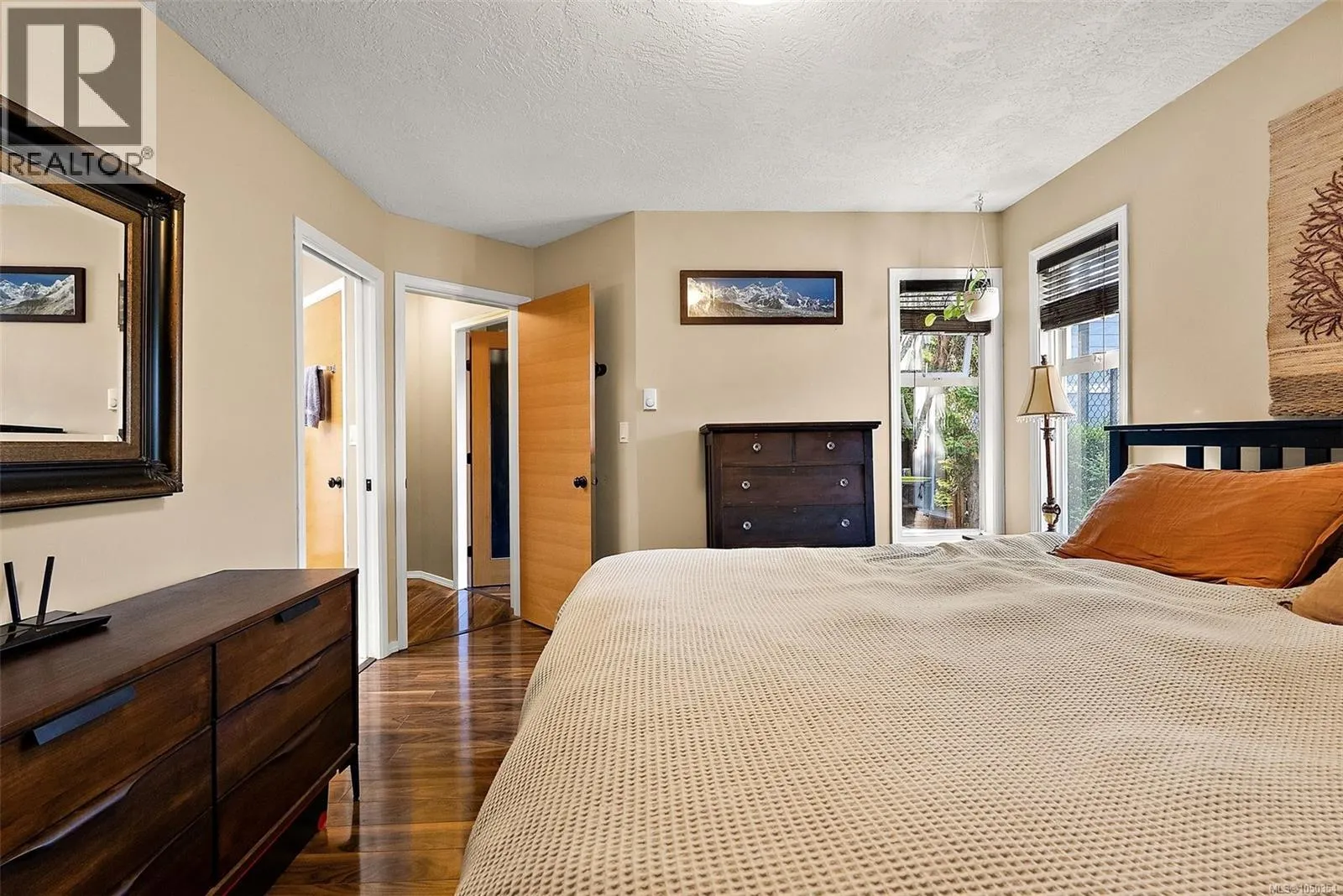 1109 Caledonia Ave