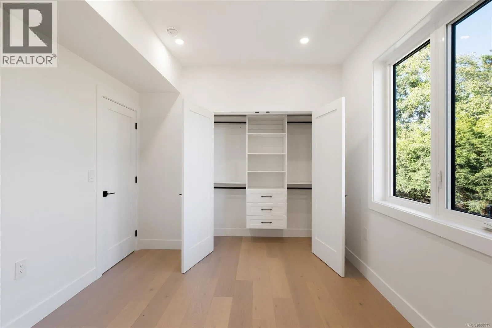 2294 Gail Pl