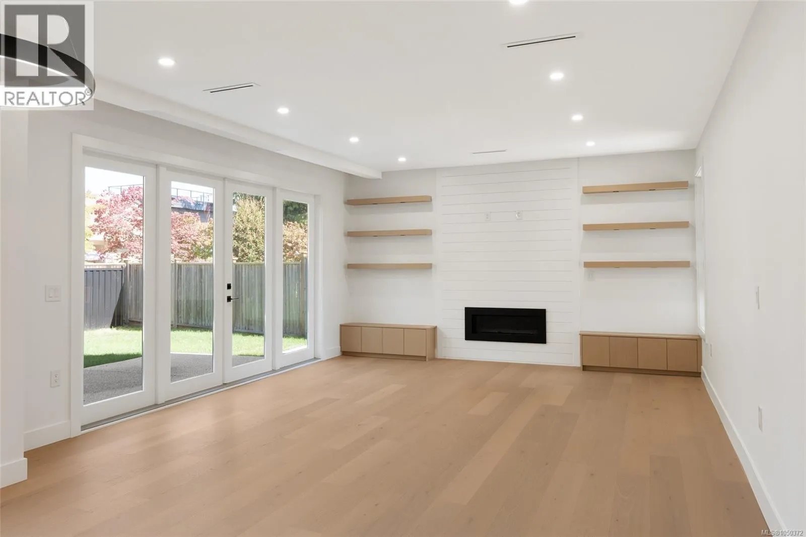 2294 Gail Pl