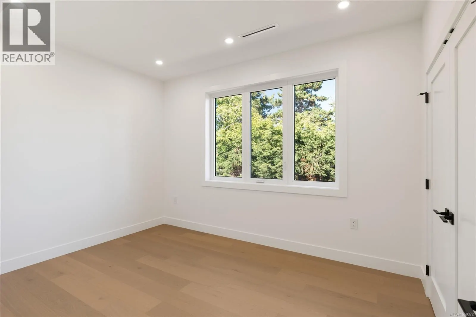 2294 Gail Pl