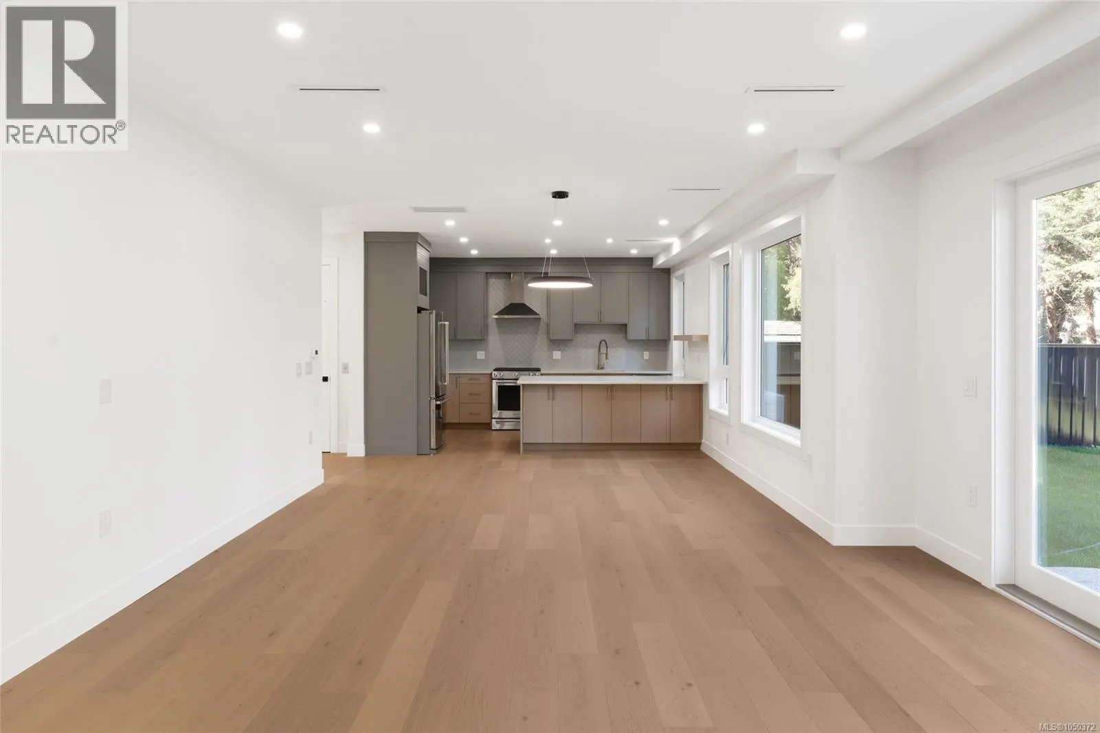 2294 Gail Pl
