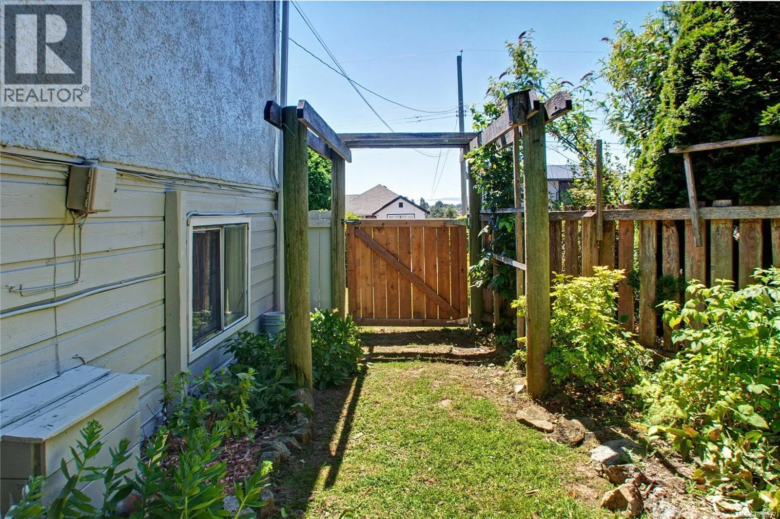 236 Crease Ave