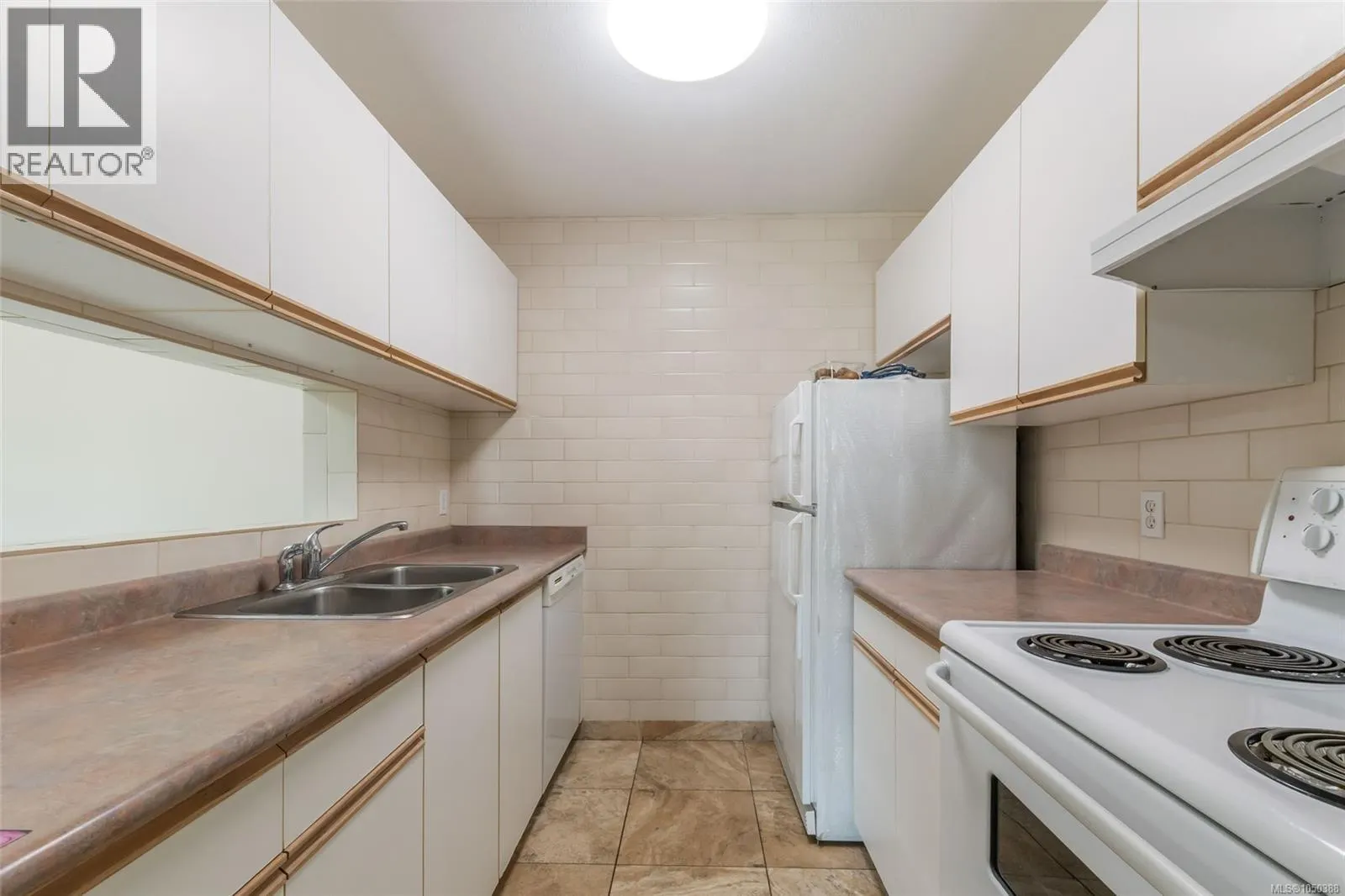 111 4971 Songbird Pl