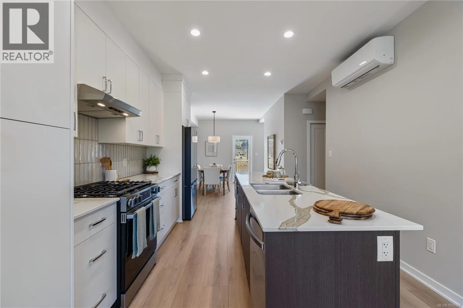 2841 Apex Close