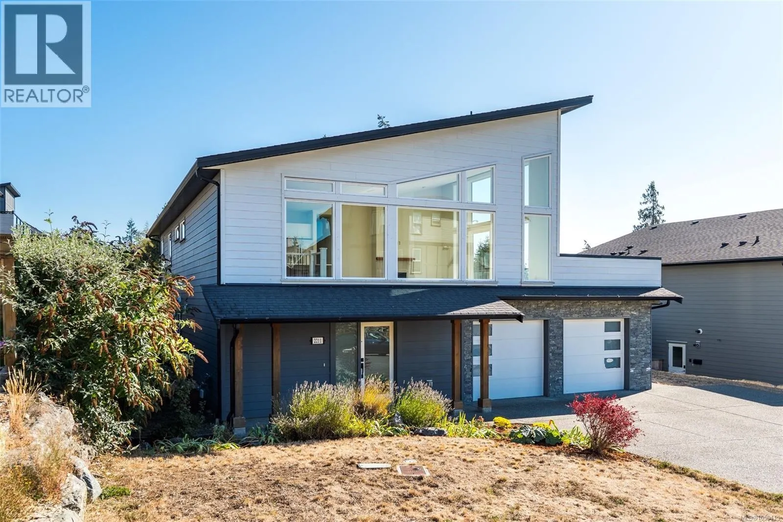 2211 Winfield Dr